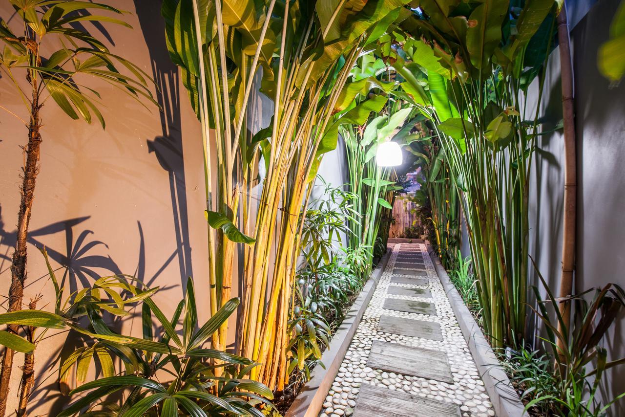 Ambermoon Villa 2 Seminyak Zewnętrze zdjęcie